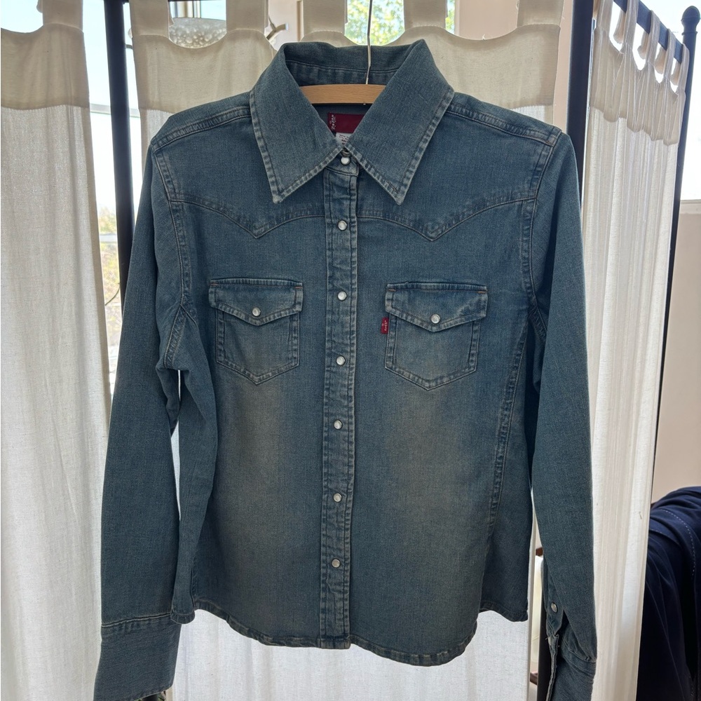 Levi's Blue Button Down Shirt